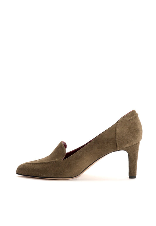 Hochgeschlossene Pumps in Olivbraun