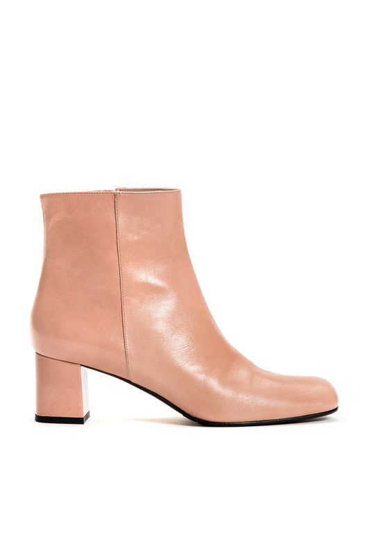 Stiefelette mit Blockabsatz in Rosa