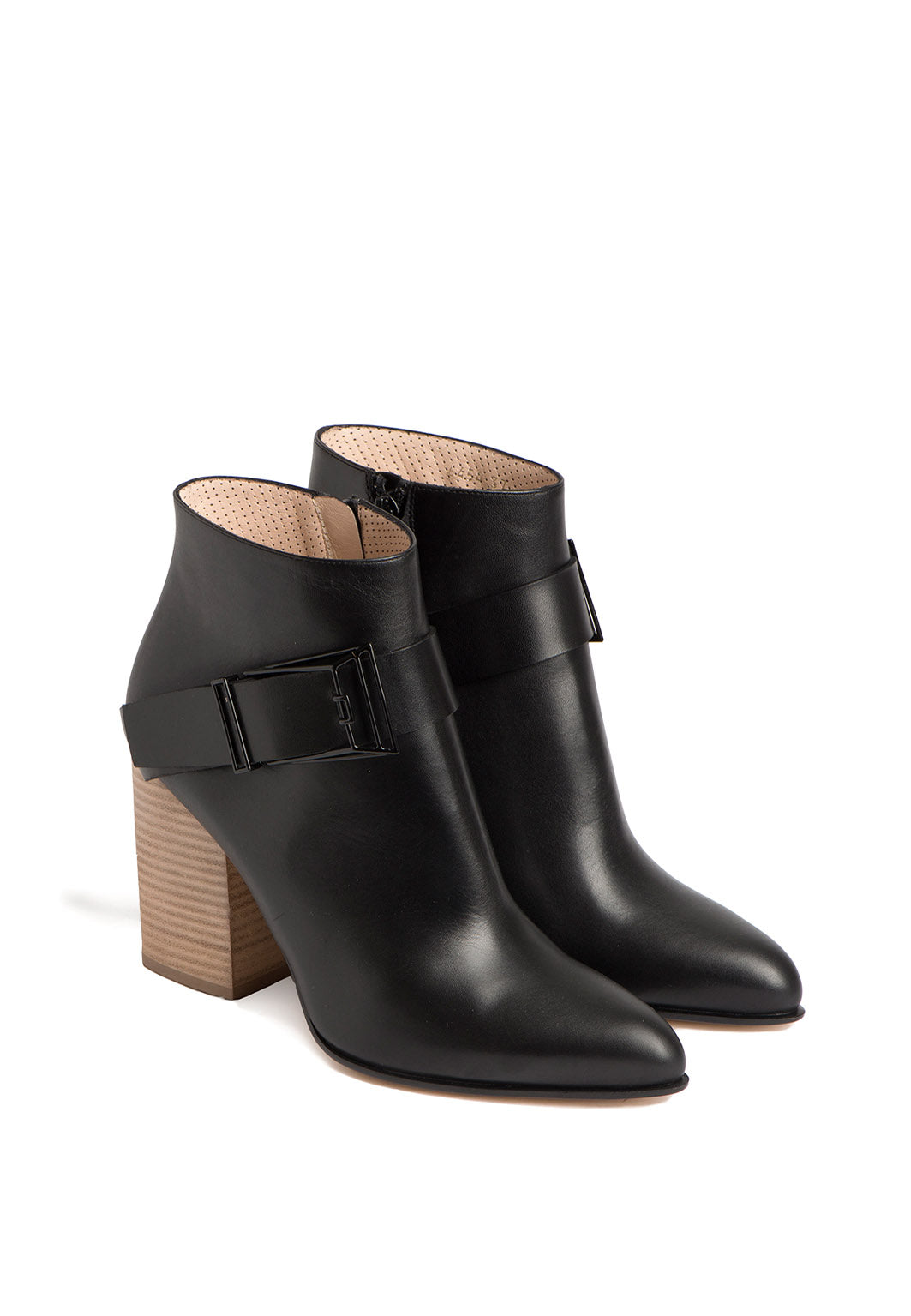 Stiefelette mit Schnalle in Schwarz